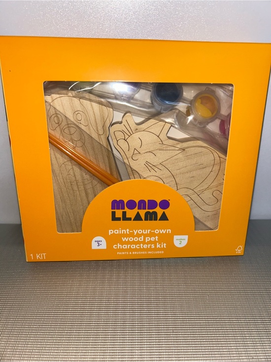 Mondo Llama Other - New mondo llama paint kit
